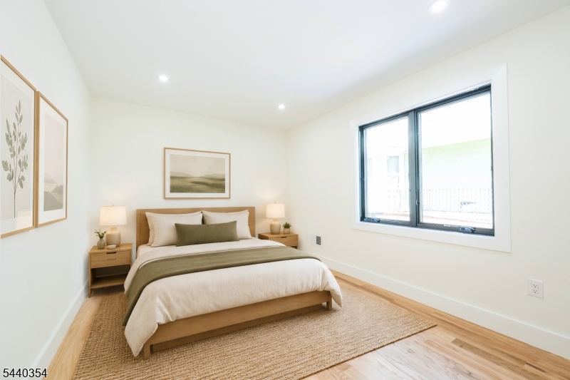 363 Park St Property Photo 14