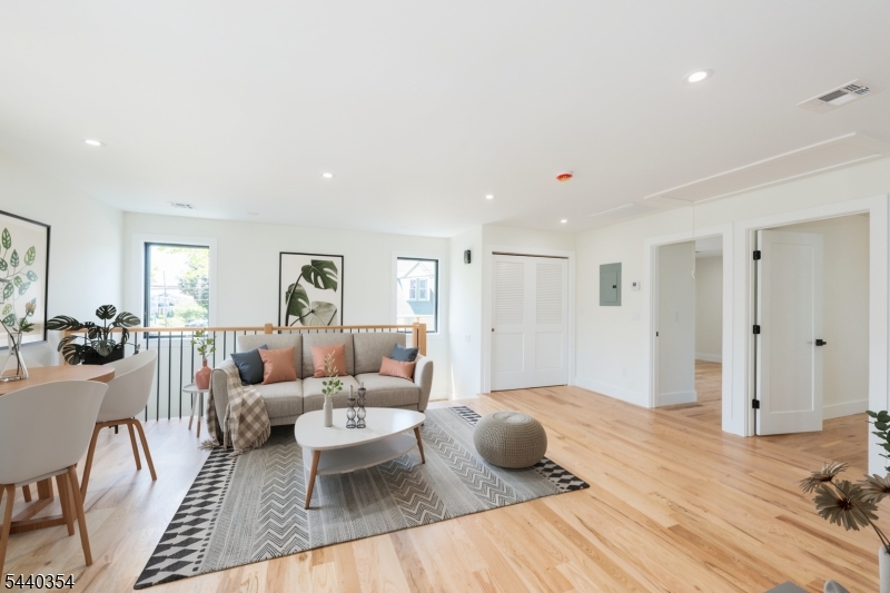 363 Park St Property Photo 19