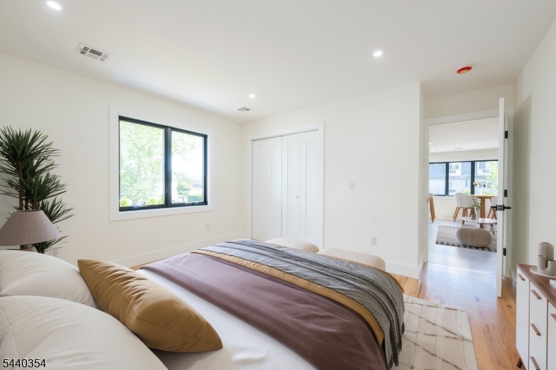 363 Park St Property Photo 26