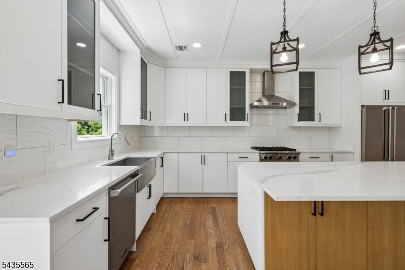 37 Burnet St Property Photo 8