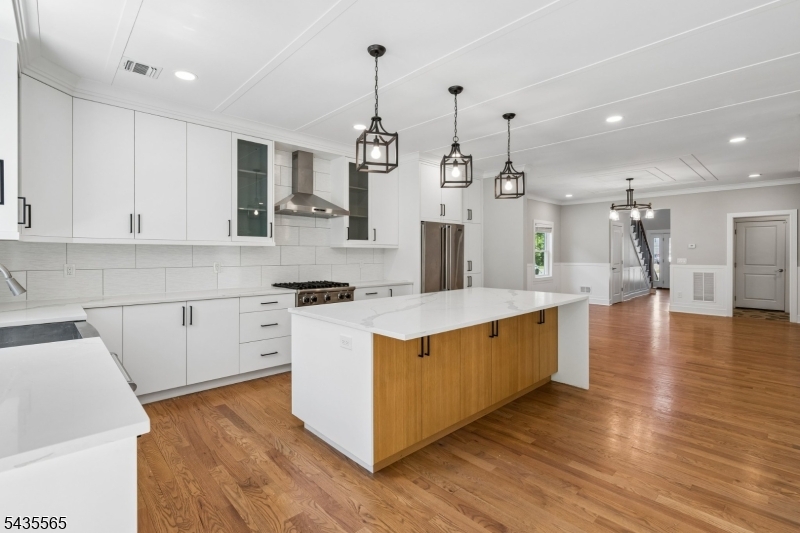 37 Burnet St Property Photo 10