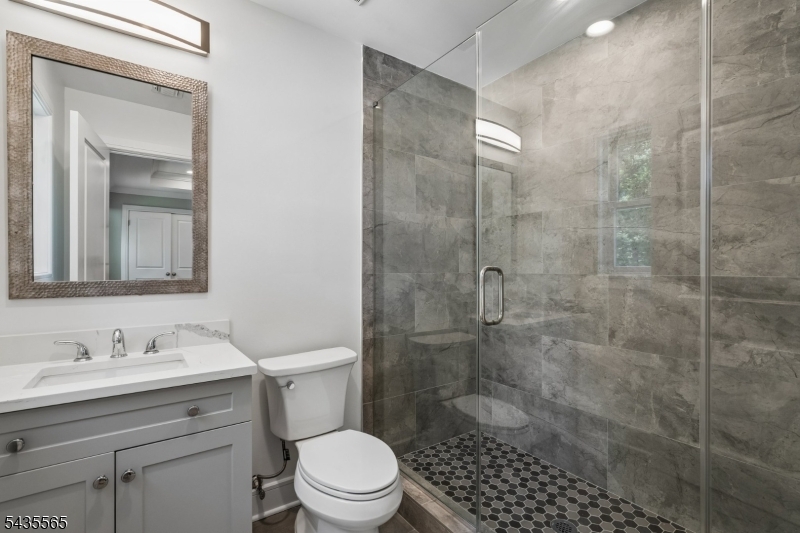 37 Burnet St Property Photo 33