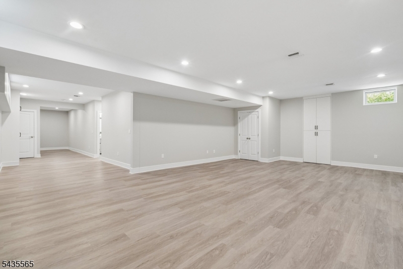 37 Burnet St Property Photo 37