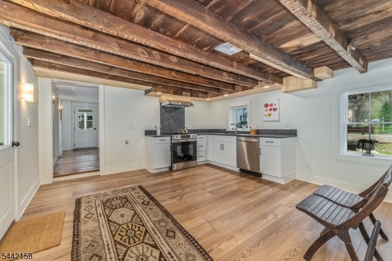 570 Spring Mills Rd. Property Photo 16