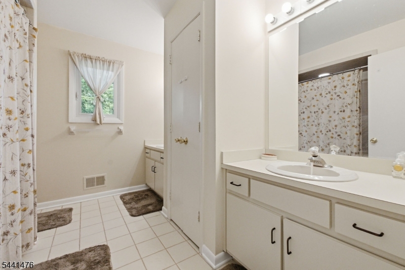 30 Willow Brook Ln Property Photo 32