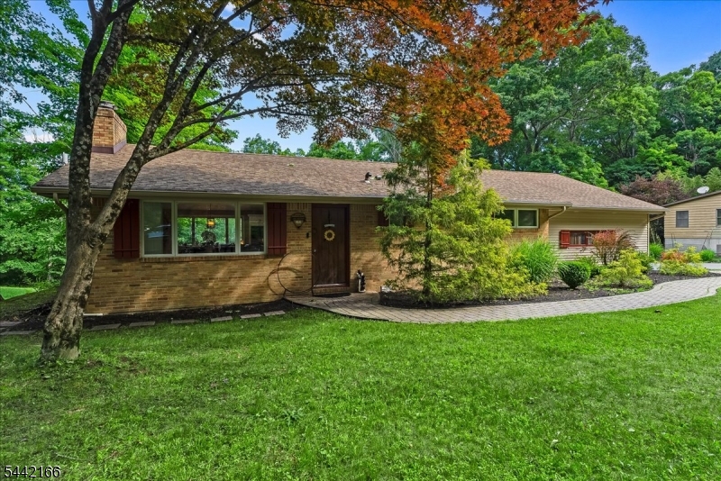 166 Glenside Trl Property Photo 2