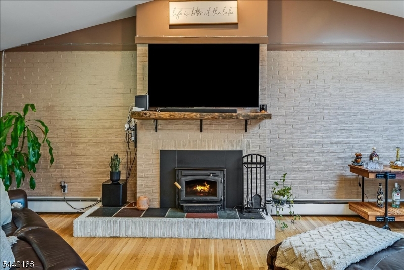 166 Glenside Trl Property Photo 7