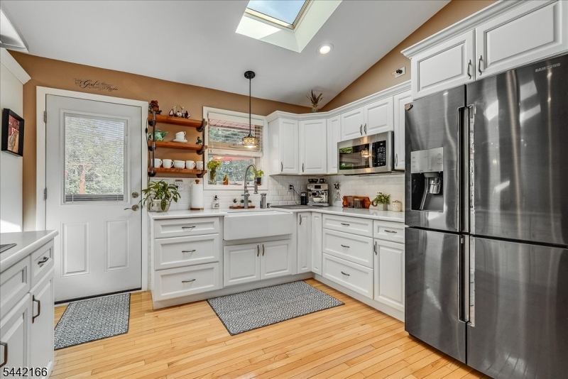 166 Glenside Trl Property Photo 10