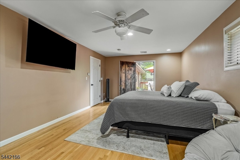 166 Glenside Trl Property Photo 15