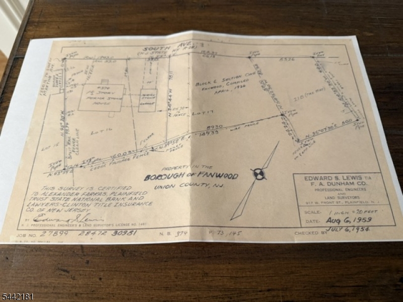 374 South Ave Property Photo 2