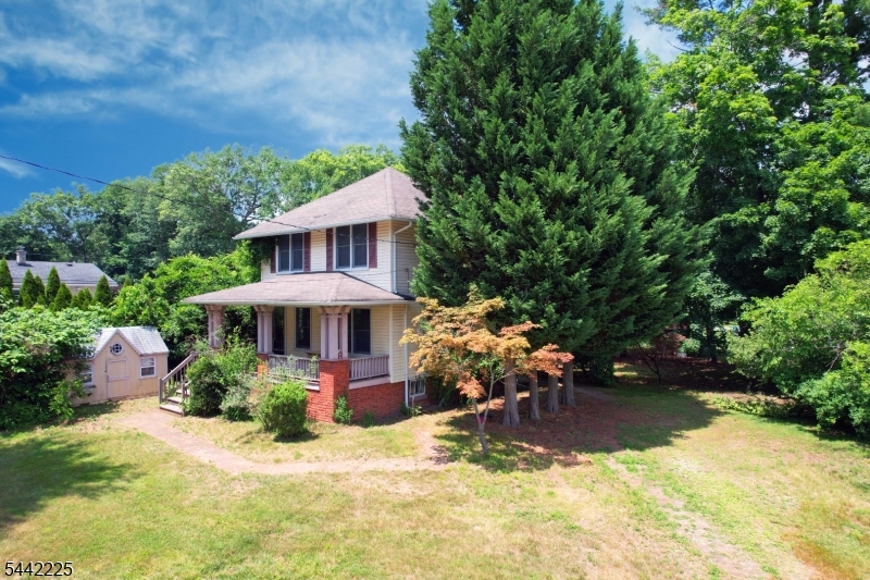 8 Brian Ct Property Photo 1