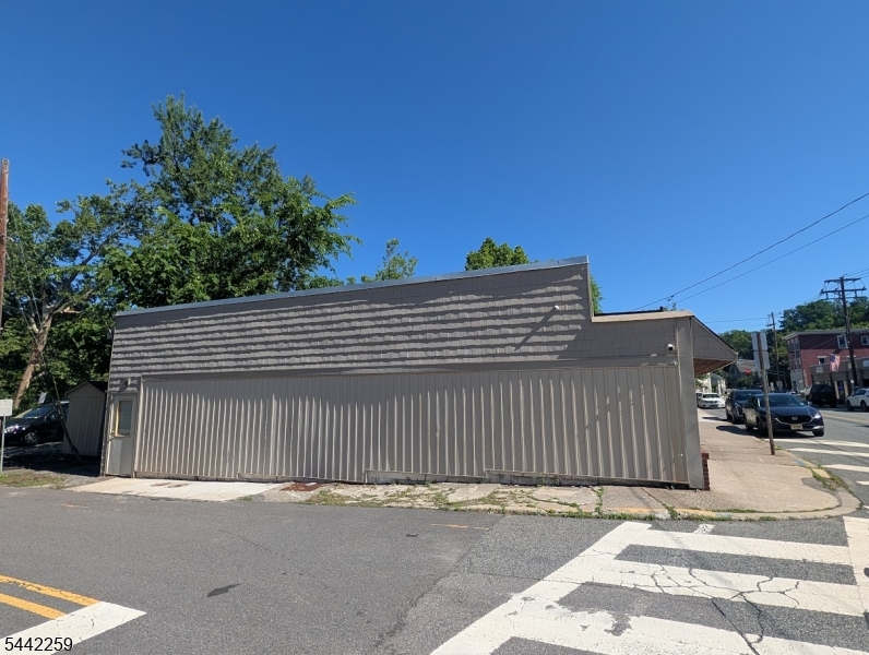 2 Greenwich St Property Photo 4