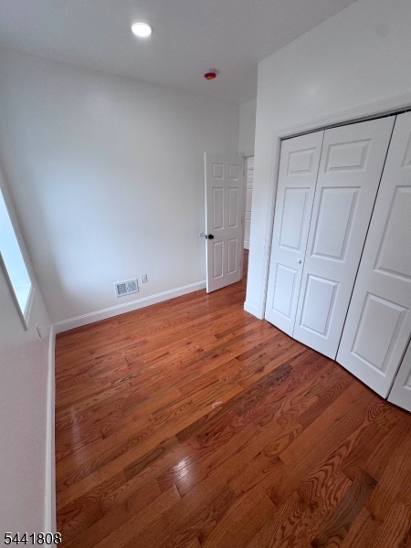 102 10th St 1 Property Photo 5