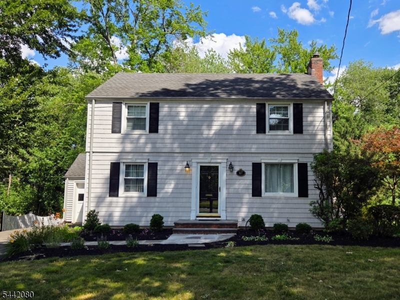 137 Passaic Ave Property Photo 1