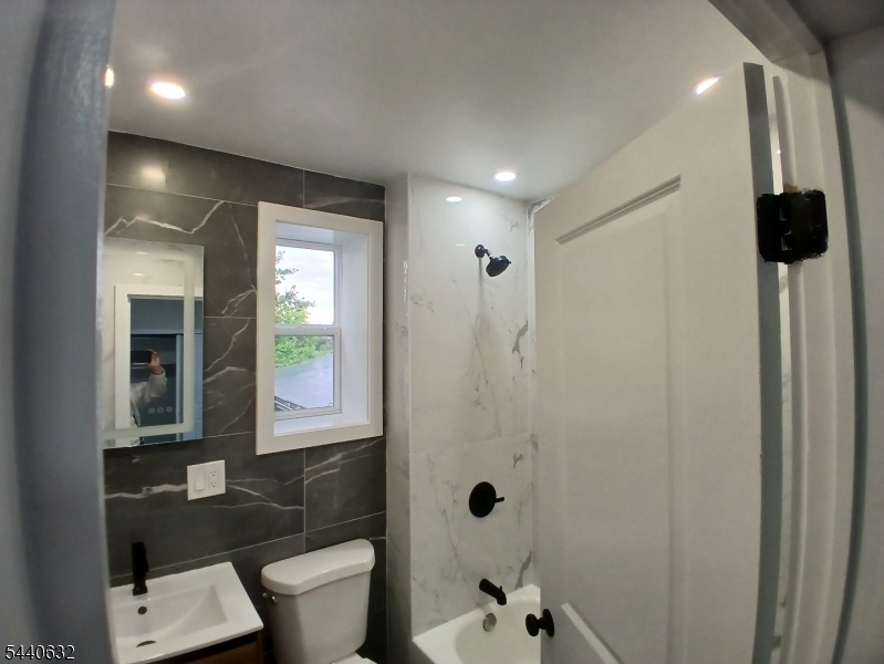 590 Hunterdon St Property Photo 22