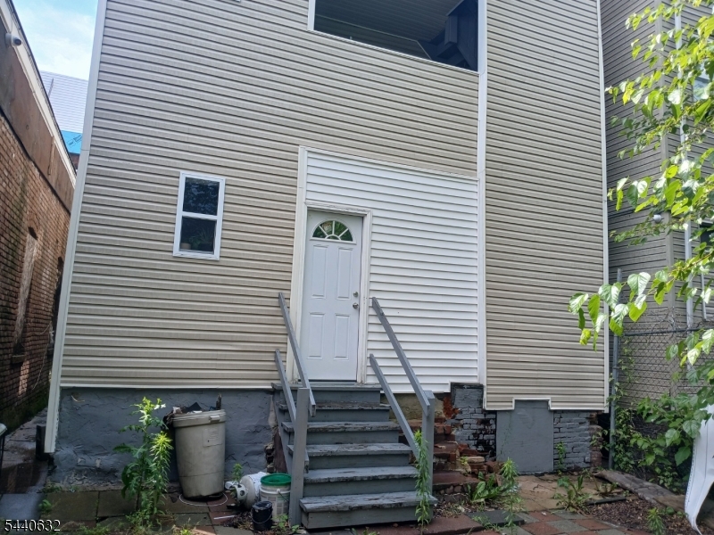 590 Hunterdon St Property Photo 24