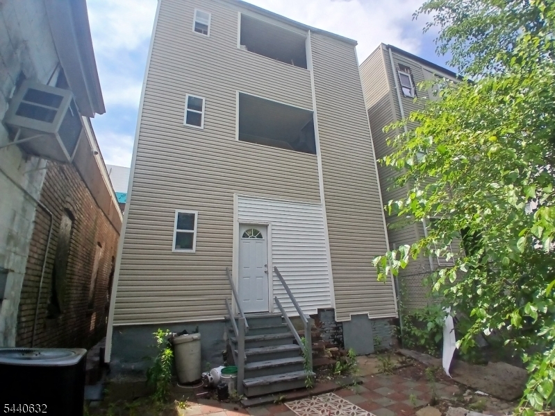 590 Hunterdon St Property Photo 25