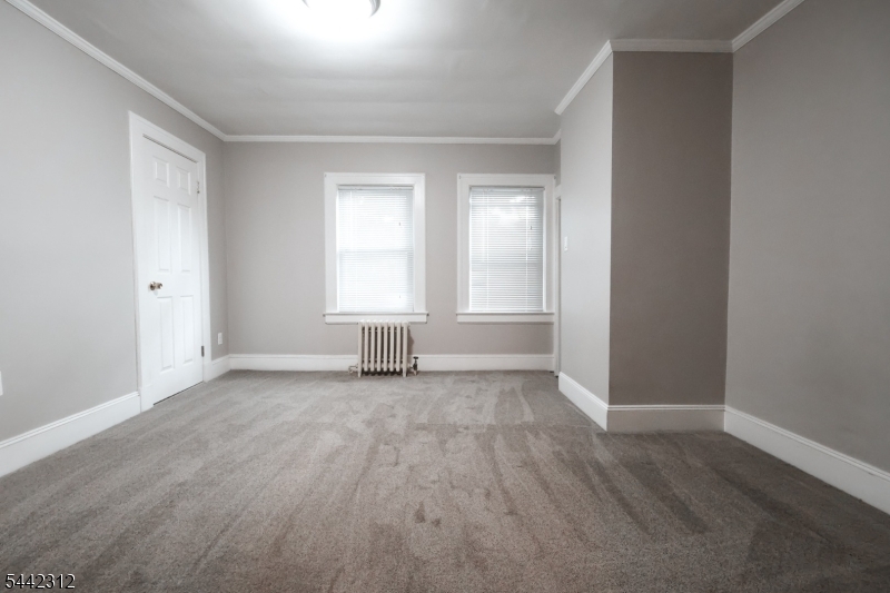 17 Hazelwood Ave Property Photo 5