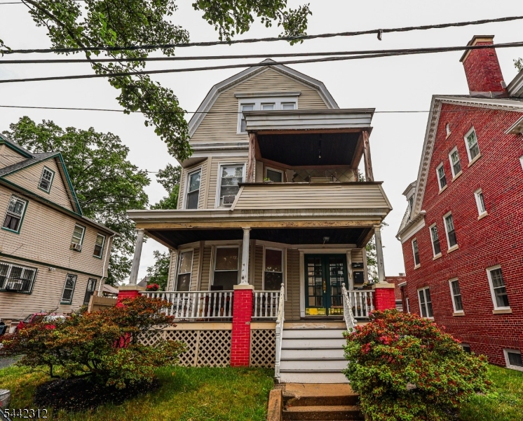 17 Hazelwood Ave Property Photo 15