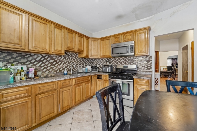 723 Kennedy Blvd Property Photo 17