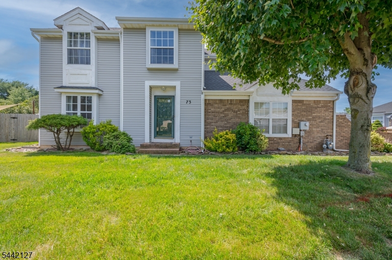 73 Kentucky Way Property Photo 1