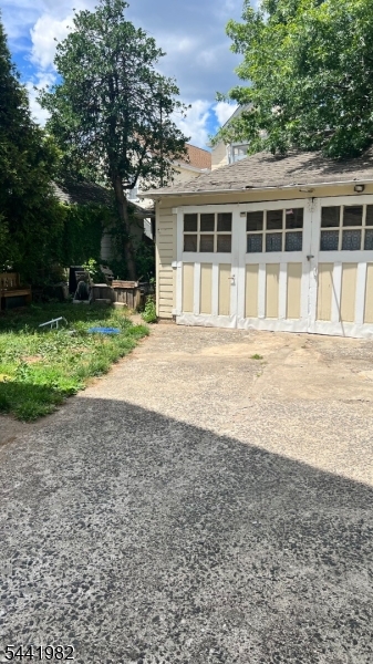52 Christie Ave Property Photo 19