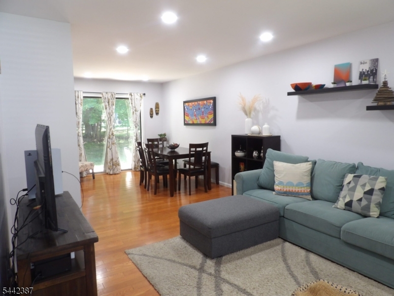 605 Timber Oaks Rd Property Photo 8