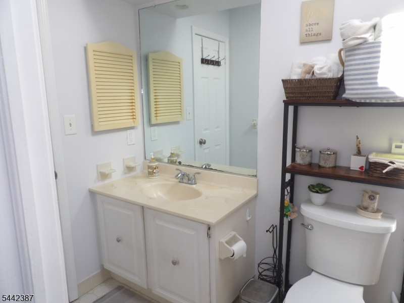 605 Timber Oaks Rd Property Photo 17