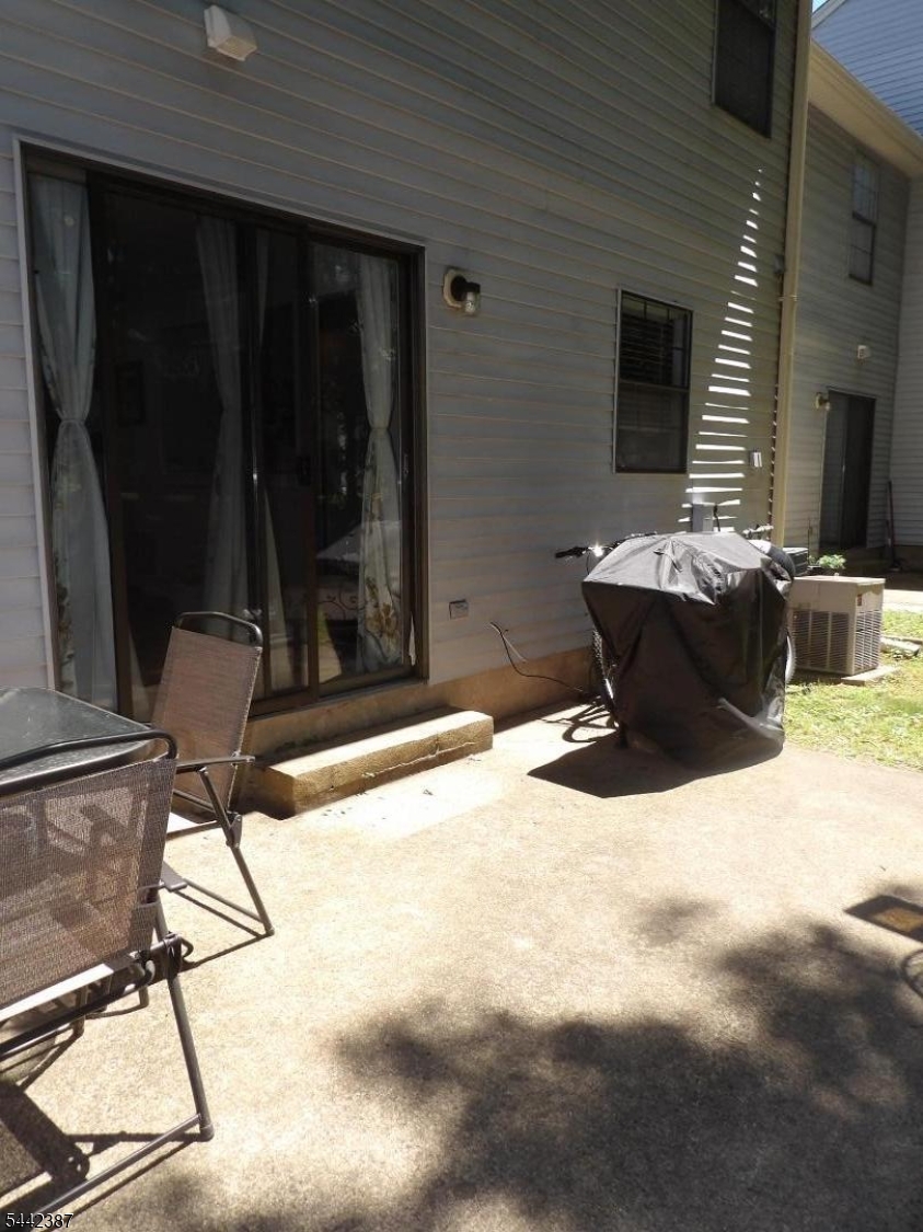 605 Timber Oaks Rd Property Photo 24