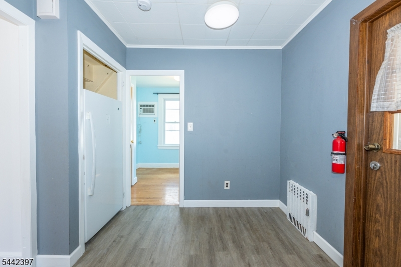 8 Henderson Blvd Property Photo 14