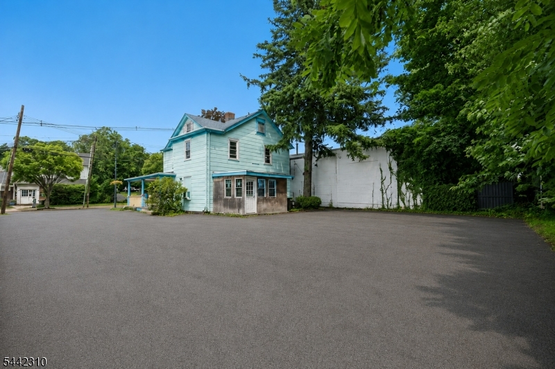 23 Morristown Rd Property Photo 22