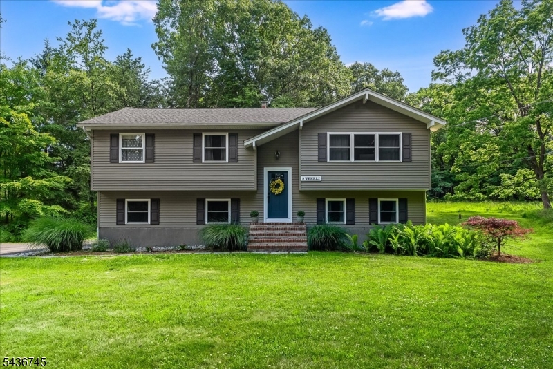 9 Wehrli Rd Property Photo 1