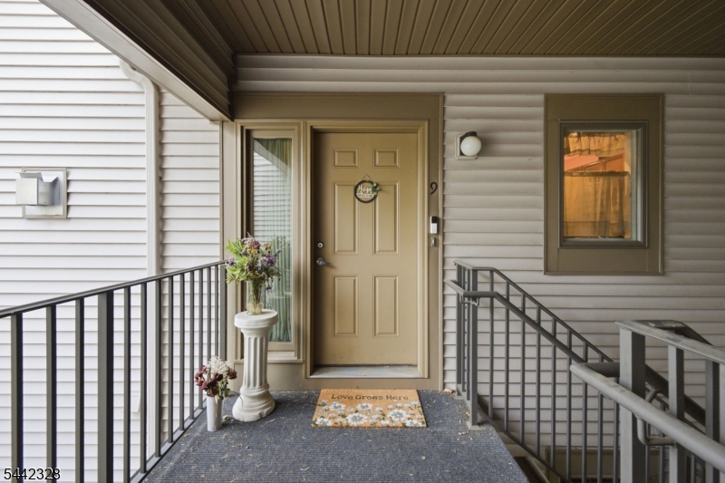 9 Sam Bonnell Dr 9 Property Photo 5