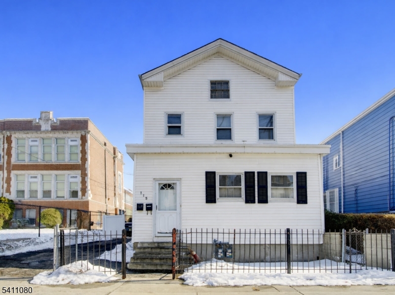 115 Madison Ave Property Photo 2