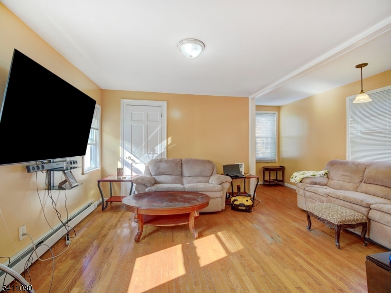 115 Madison Ave Property Photo 3