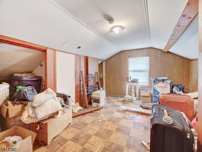 115 Madison Ave Property Photo 12