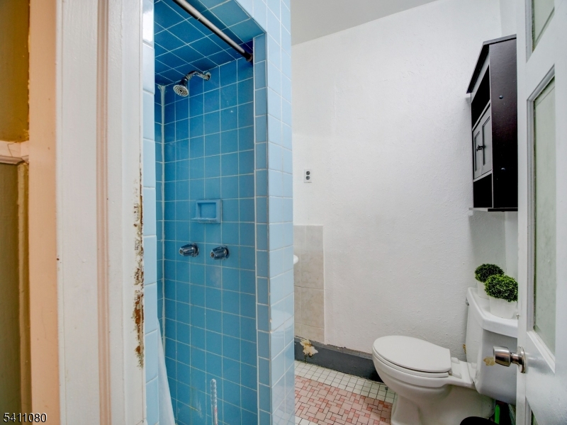 115 Madison Ave Property Photo 17
