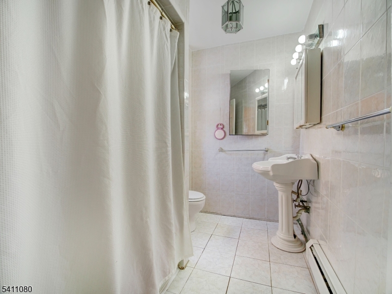 115 Madison Ave Property Photo 18