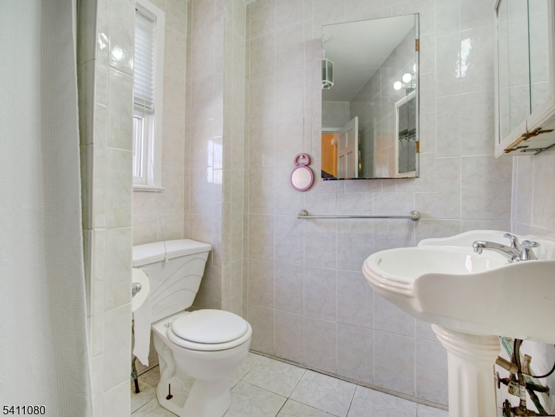 115 Madison Ave Property Photo 19