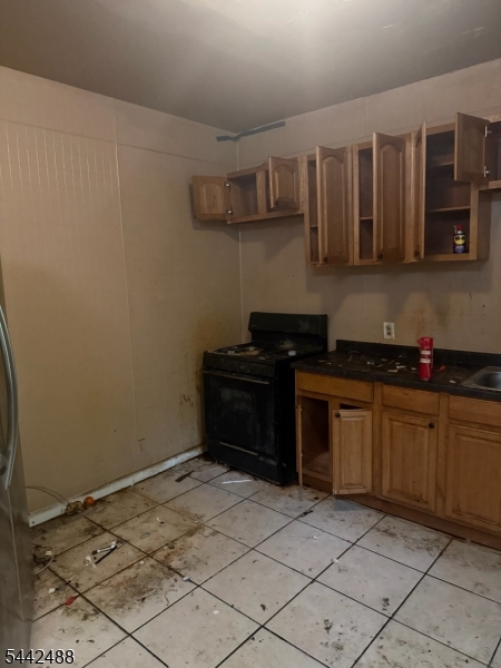 17 Wakeman Ave Property Photo 5