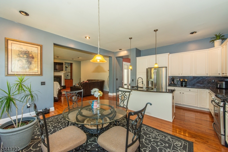 14 Bluffs Ct Property Photo 8