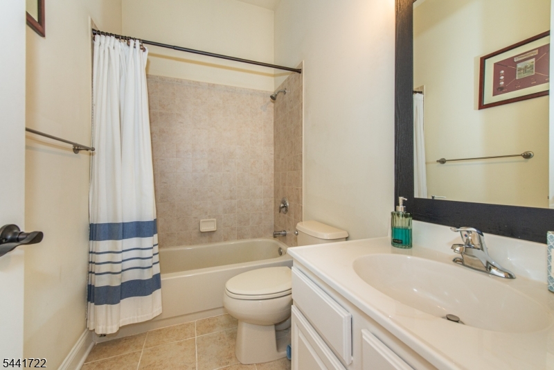 14 Bluffs Ct Property Photo 18