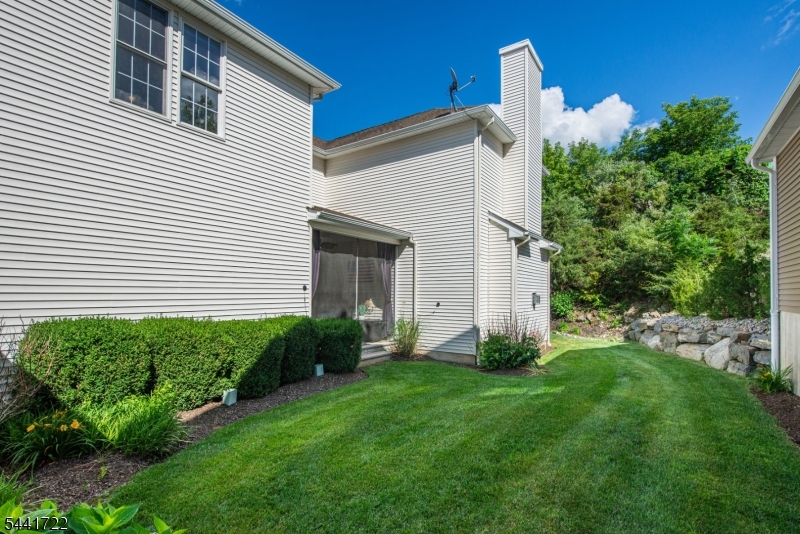 14 Bluffs Ct Property Photo 38