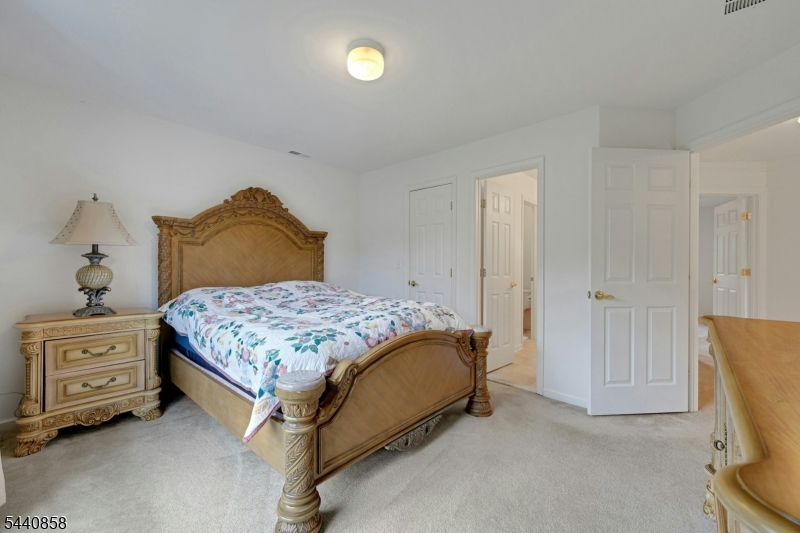 11 Skyview Ter Property Photo 21