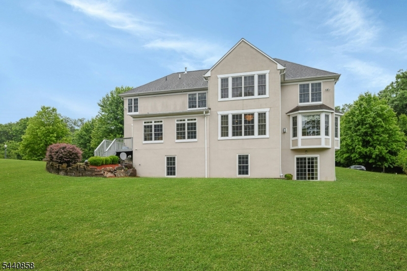 11 Skyview Ter Property Photo 31