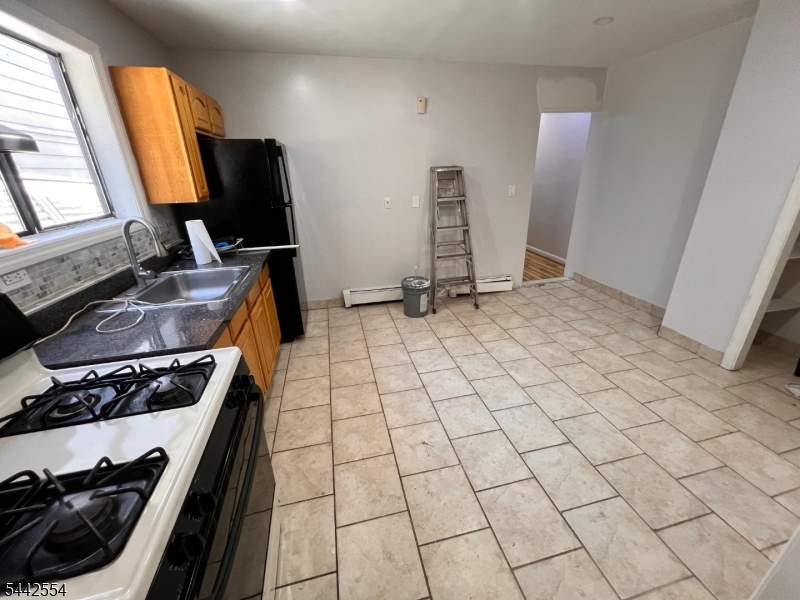 19 Highland Ave Property Photo 6