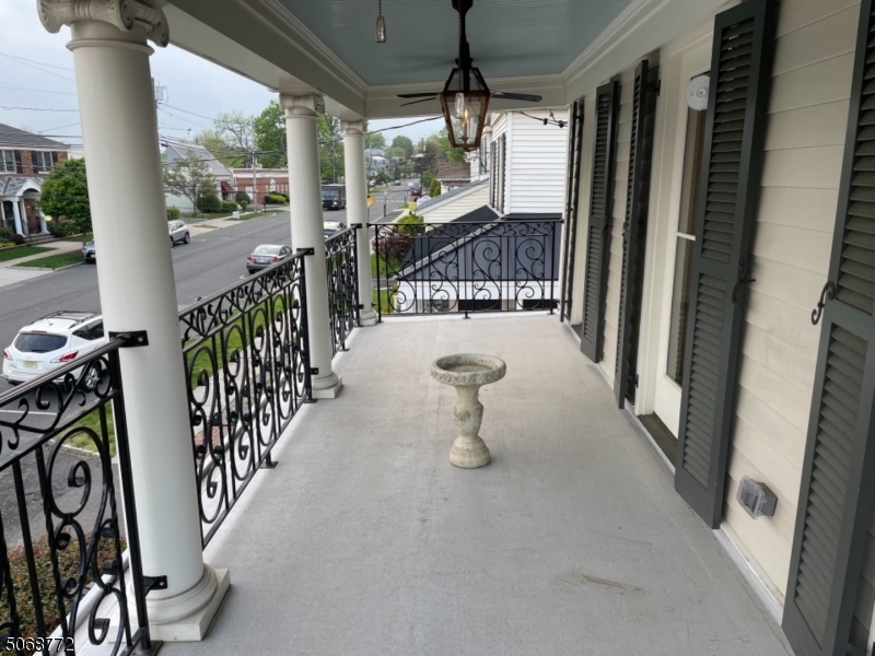 231 Elmer St Property Photo 3
