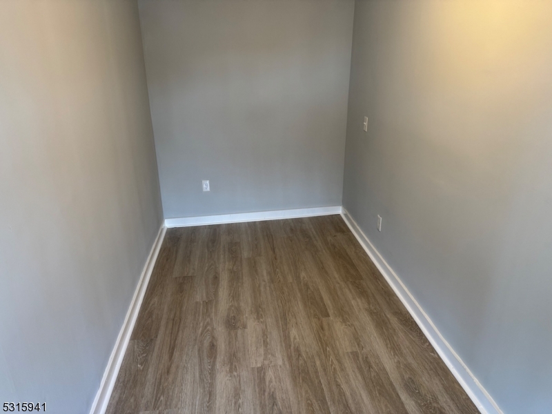 231 Elmer St Property Photo 10