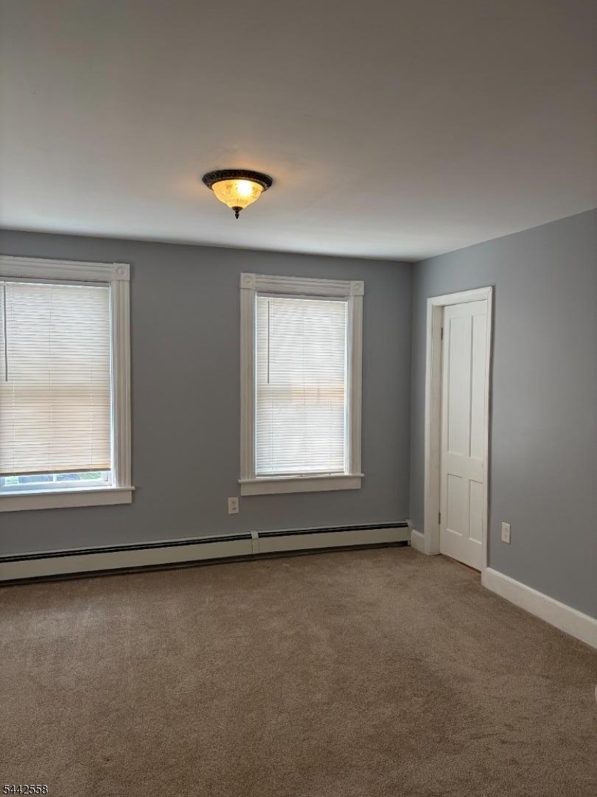 58 Thompson St Property Photo 17