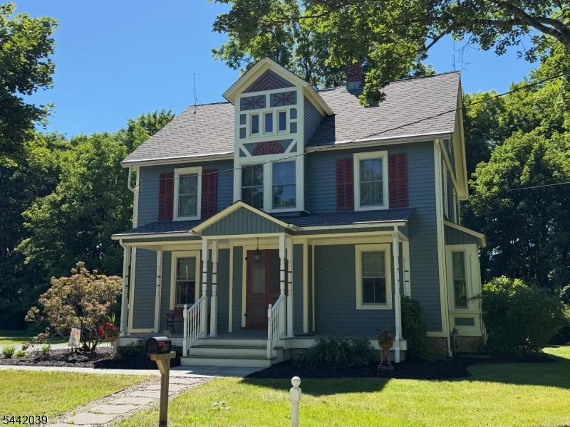 689 Bartley Rd Property Photo 1